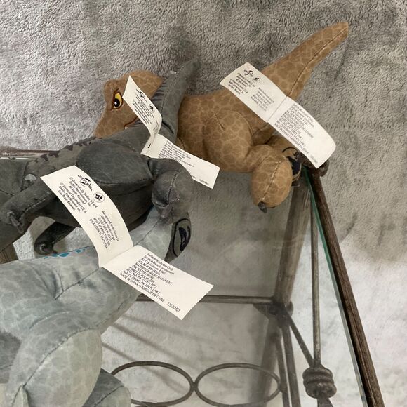 Jurassic World Universal Studios Park Stuffed Plush Dinosaur Figures • Lot Of 3 - Picture 8 of 10